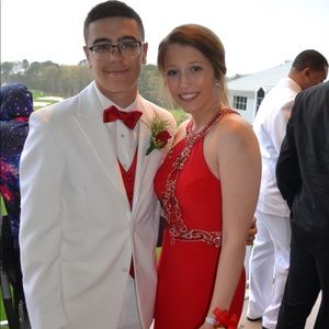 Meet your Posher, Ella